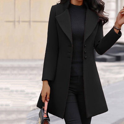 Gail | Sleek Buttoned Coat