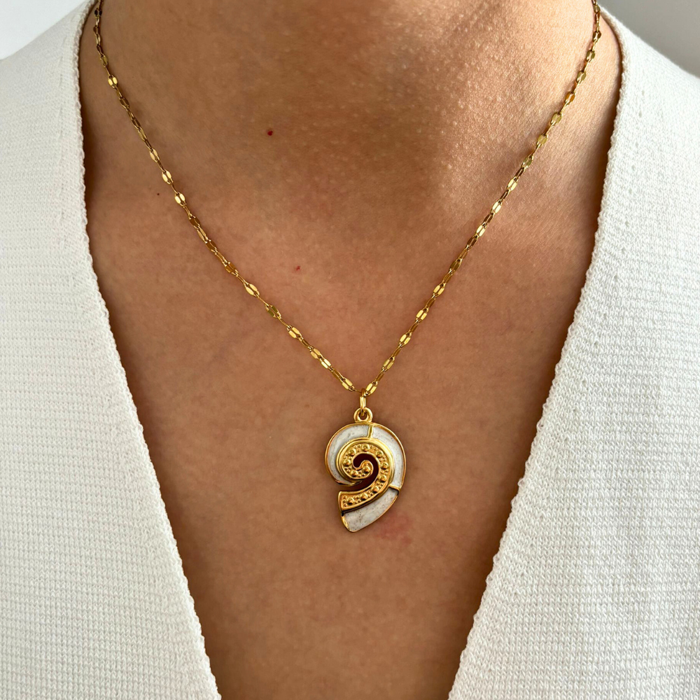 Eylin | Golden Tide Pendant Set