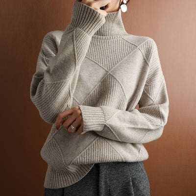 Amaria | Elegant Warm Pullover