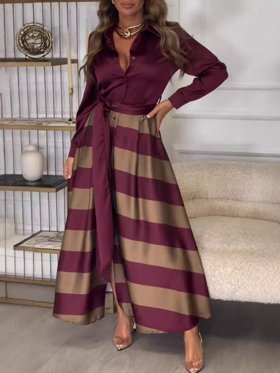 Elegantes Kleid mit Streifenmuster und Reversriemen