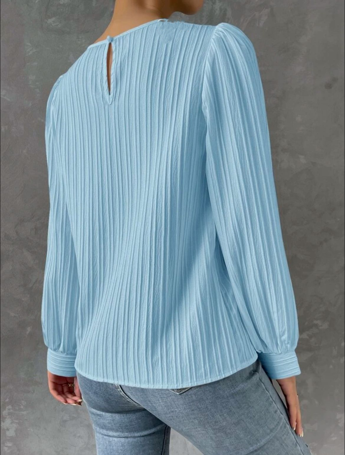 Samantha - Elegant Sleeve Detail Top
