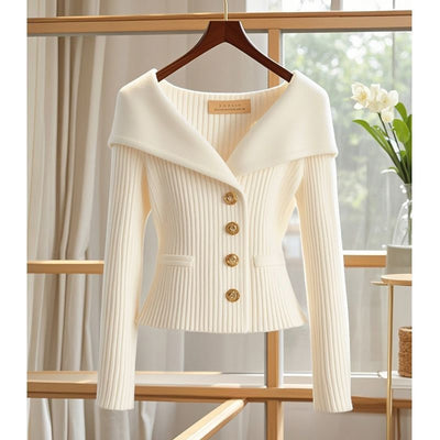 Necca | Elegant Button-Up Pullover