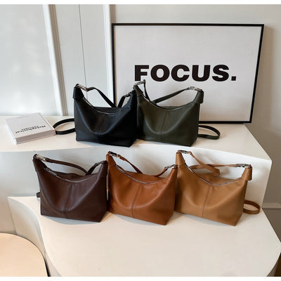 Simple  Single Shoulder Crossbody Fashion Underarm Bag