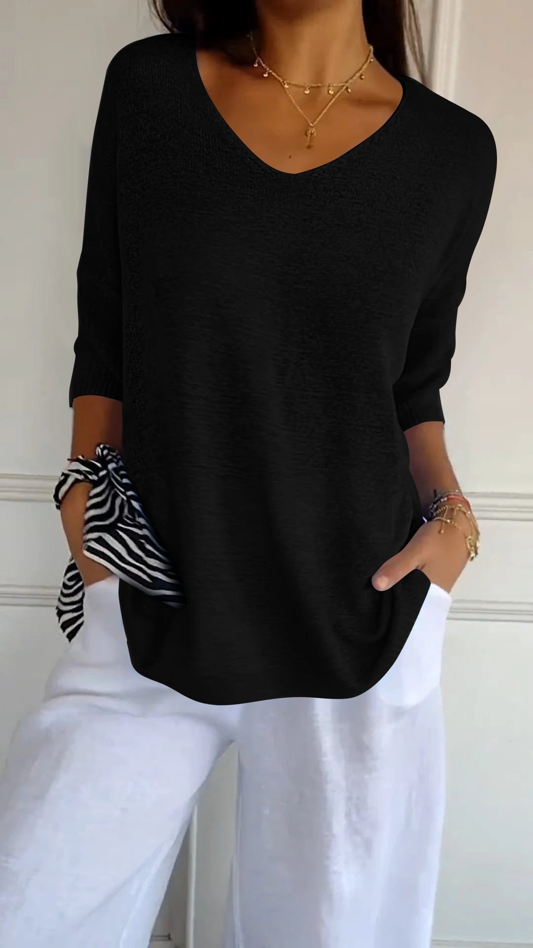 Johanna | Elegant Cotton V-Neck Top